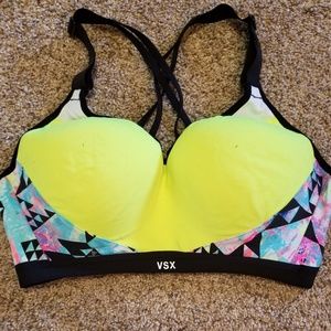 Victoria Sport sports bra